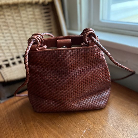 laura ashley (very bottega dragon diffusion) purse crossbody backpack
